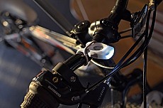 Lampka rowerowa COUTI przednia (białe diody) (GA-29116)