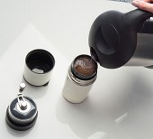 Kubek z młynkiem do kawy - biały - (GM-80174-06)