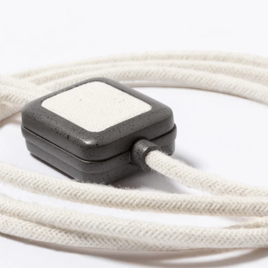 Kabel do ładowania z łusek kawowych i bawełny z recyklingu (V1343-16)
