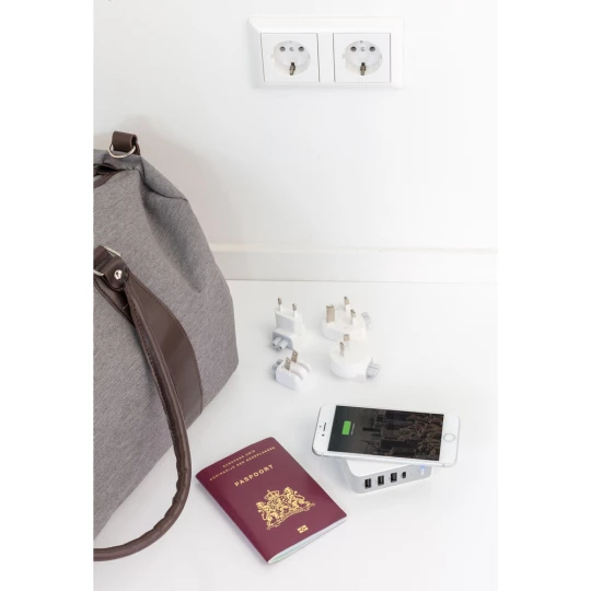 Adapter podróżny, bezprzewodowy power bank 6700 mAh (P820.551)