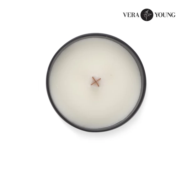 Świeca sojowa 220g - Black Pomegranate - VERA YOUNG (GA-12104-02)