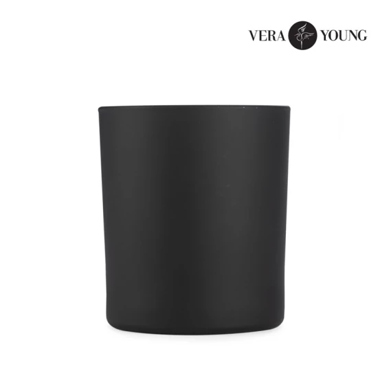 Świeca sojowa 220g - Black Pomegranate - VERA YOUNG (GA-12104-02)