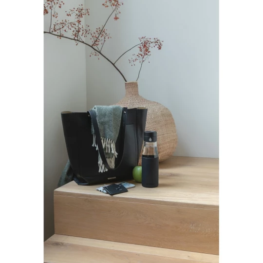 Szklana butelka 650 ml Ukiyo, monitorująca ilość wypitej wody (P436.721)