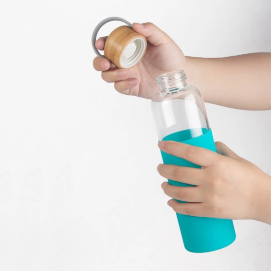 Szklana butelka Refresh 560 ml, zielony (R08272.05)