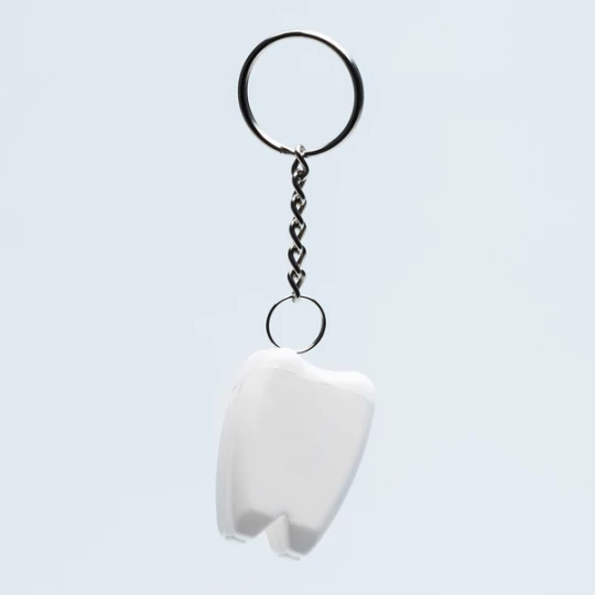 Brelok Toothy z nicią dentystyczną, biały (R17731.06)