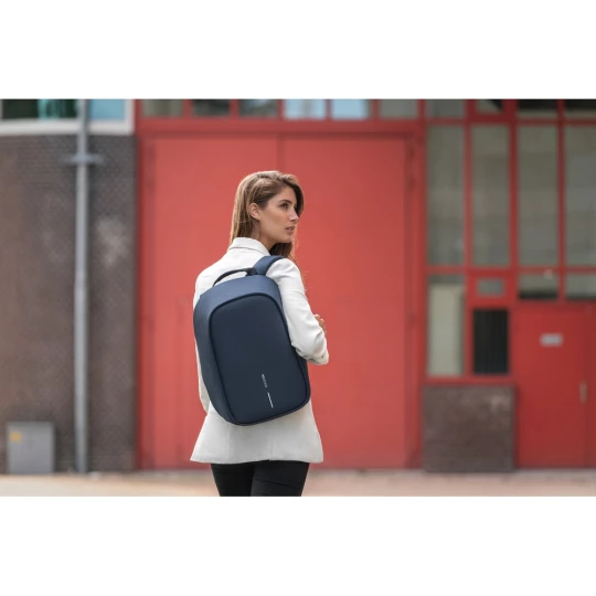 Bobby Hero Small plecak chroniący przed kieszonkowcami (P705.705)