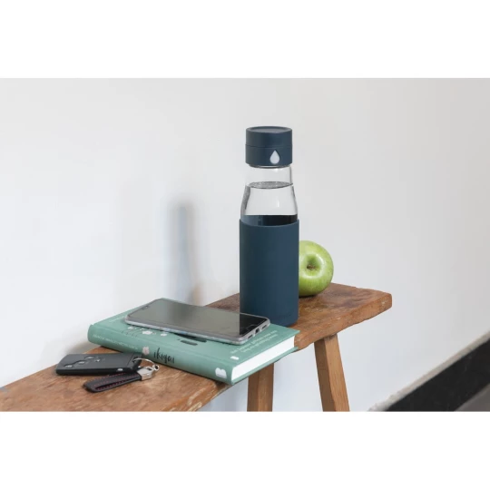 Szklana butelka 650 ml Ukiyo, monitorująca ilość wypitej wody (P436.725)