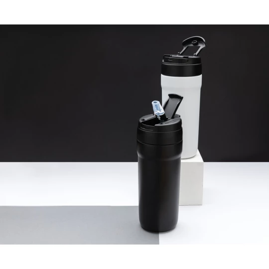 Butelka sportowa 670 ml ze stali nierdzewnej z recyklingu (P433.133)