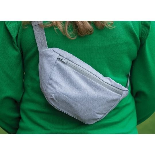 Saszetka zapinana w pasie Impact AWARE™, bawełna z recyklingu (P730.072)