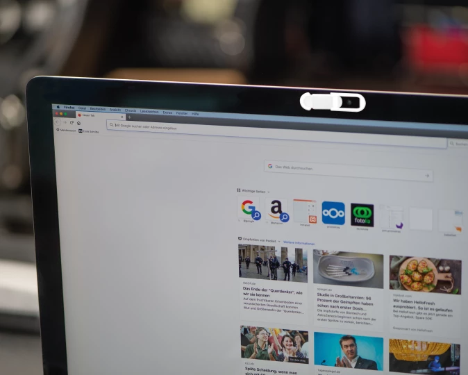 Zaślepka na kamerę w laptopie - biały - (GM-22533-06)