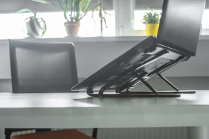 Podstawka pod laptop FOLD (GA-17868-02)