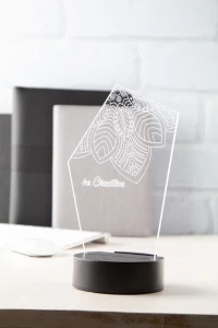 Ledify trofeum z podświetleniem LED - transparentny (AP718195-A)
